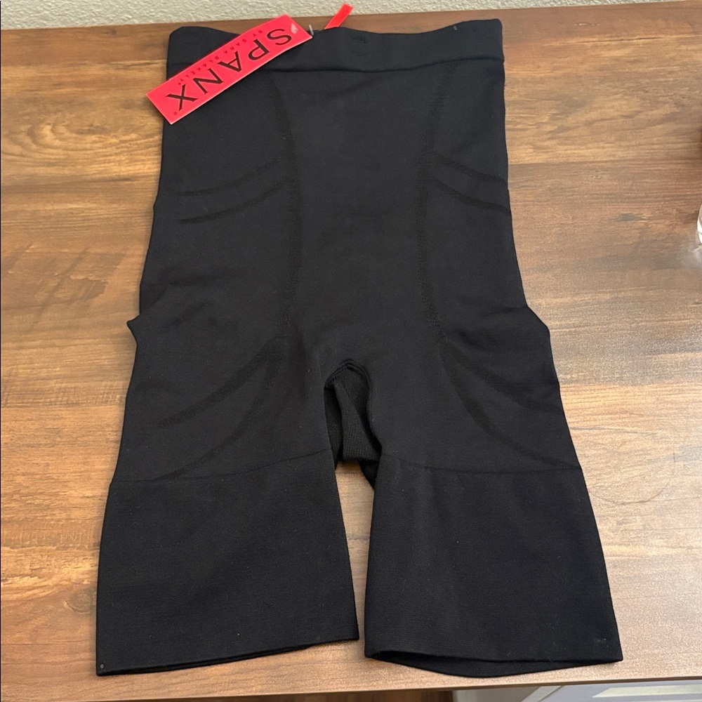 SPANX Black Mid-Thigh Shapewear